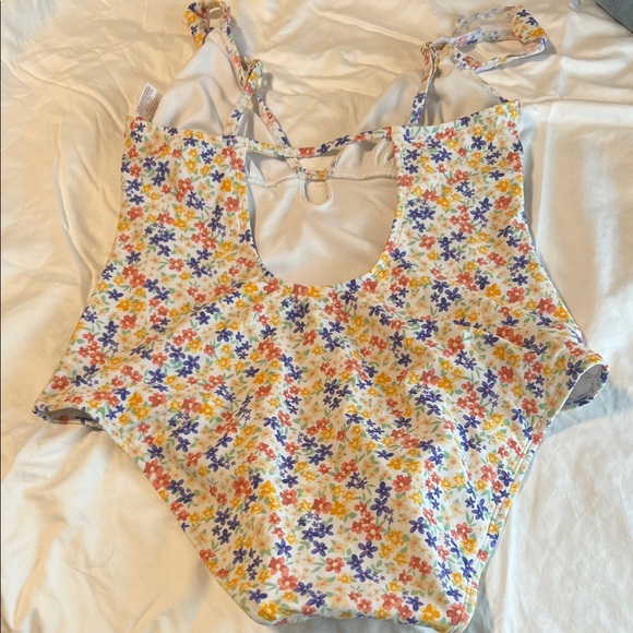 Shade & Shore Floral One Piece Swimsuit - Multicolor - Picture 2 of 3